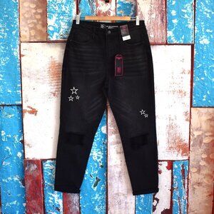 Women's No Boundaries Junior Super High Rise Destructed Relaxed Mom Jean SIZE 11